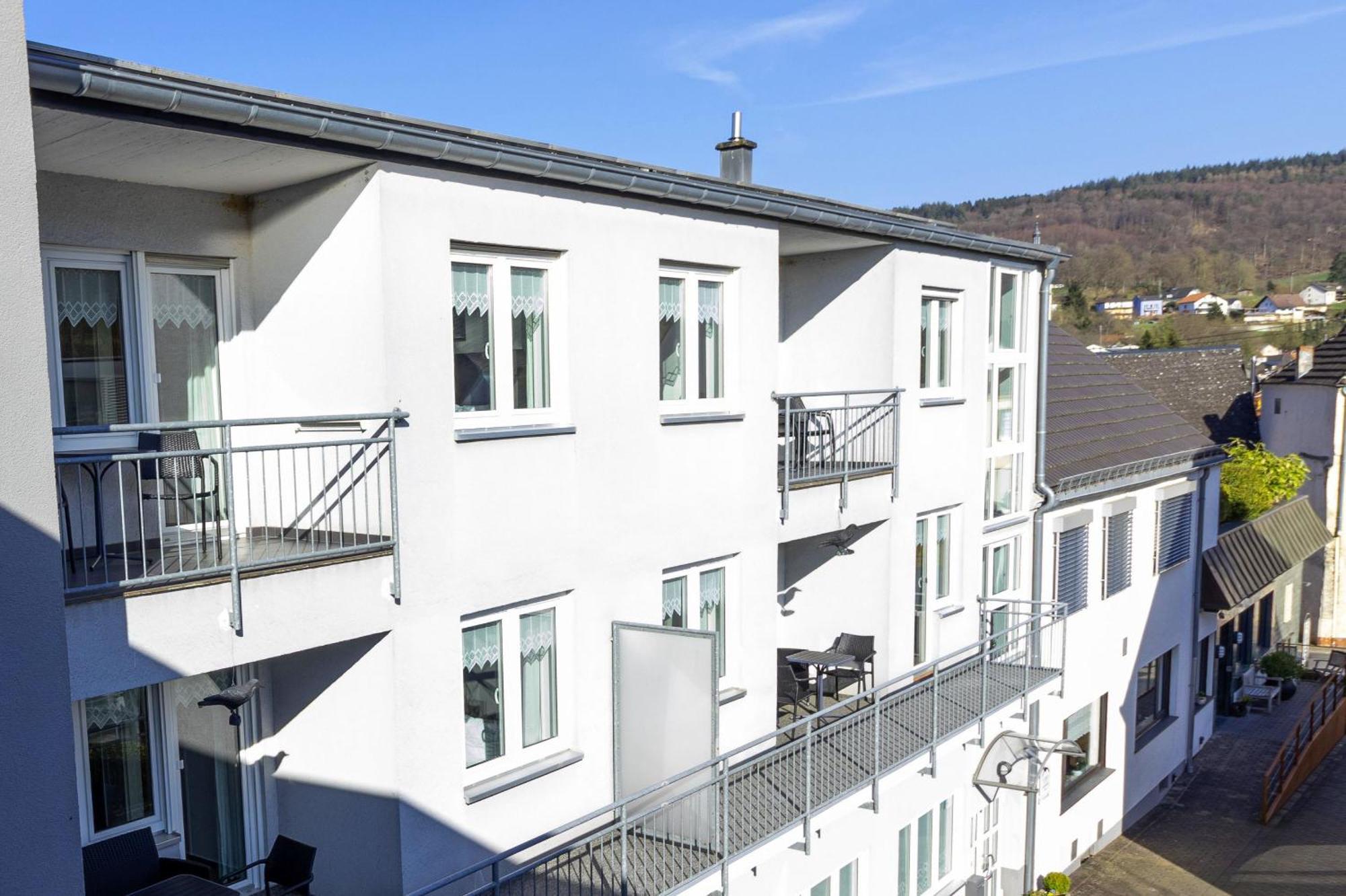 Fabryshof Im Felsenland Suedeifel Und Mullerthal Apartment Bollendorf Exterior photo